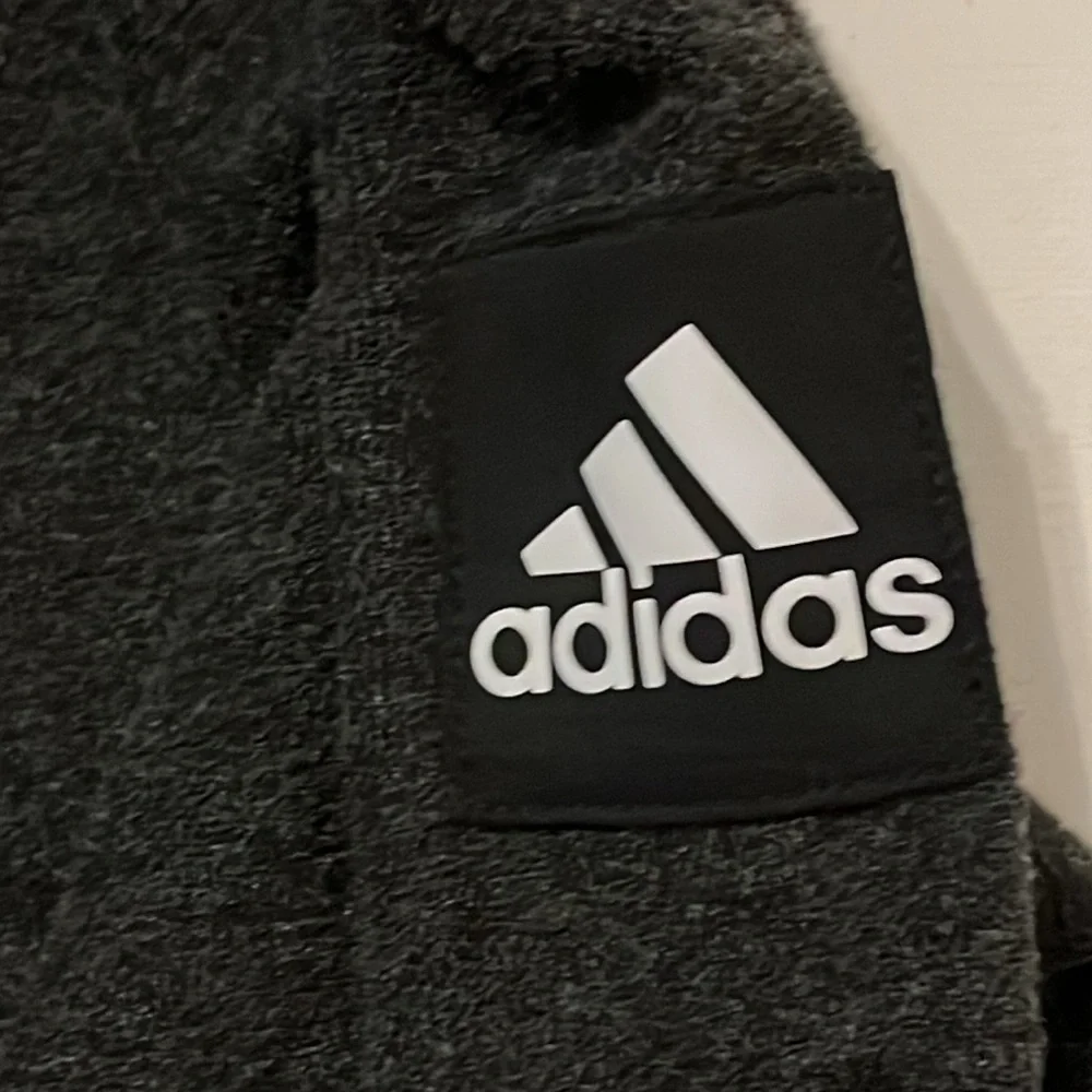 adidas golf men’s M 1/4 zip sweatshirt soft warm black  chest pocket shirt $70